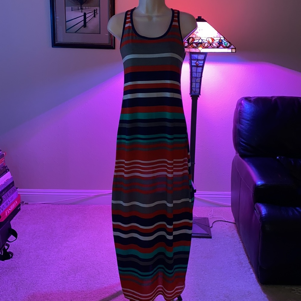 Active Basic Maxi Dress - Picture 3 of 9